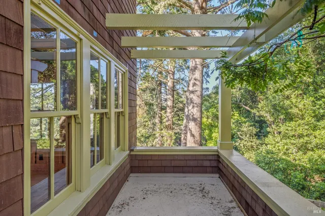 $1,729,000 | 50 Dundee Way, Inverness, CA 94937