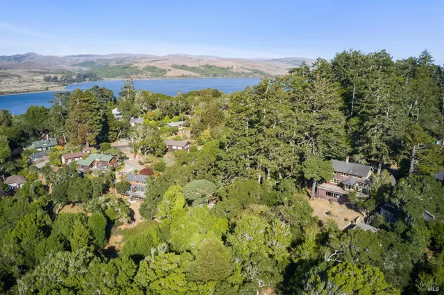 $1,729,000 | 50 Dundee Way, Inverness, CA 94937