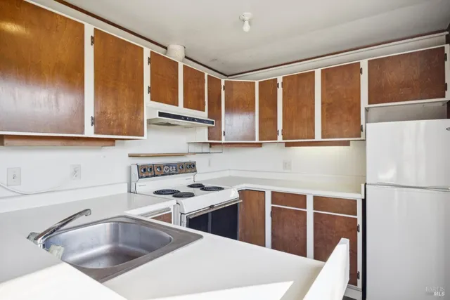 $1,729,000 | 50 Dundee Way, Inverness, CA 94937