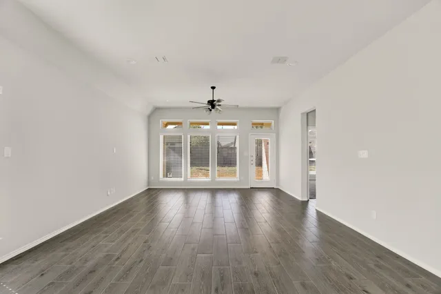 $2,450 | 9313 Aggie Run, San Antonio, TX 78254