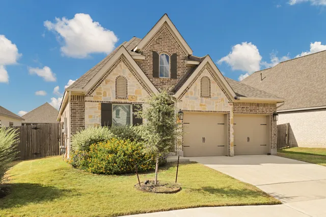$2,450 | 9313 Aggie Run, San Antonio, TX 78254