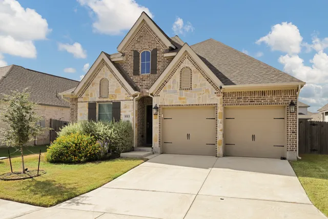 $2,450 | 9313 Aggie Run, San Antonio, TX 78254
