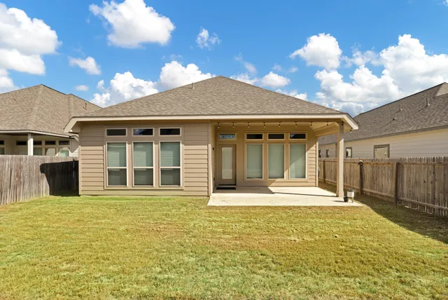 $2,450 | 9313 Aggie Run, San Antonio, TX 78254