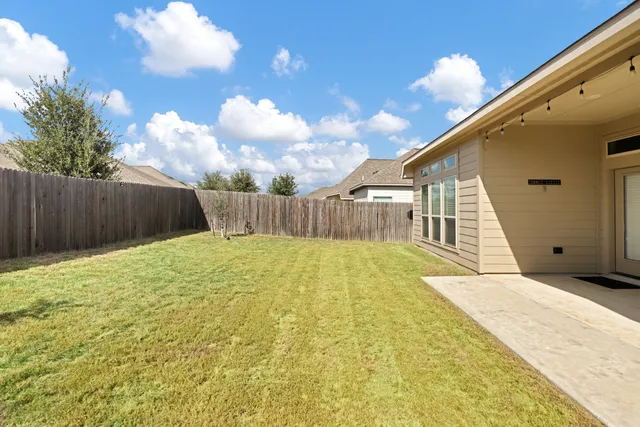 $2,450 | 9313 Aggie Run, San Antonio, TX 78254