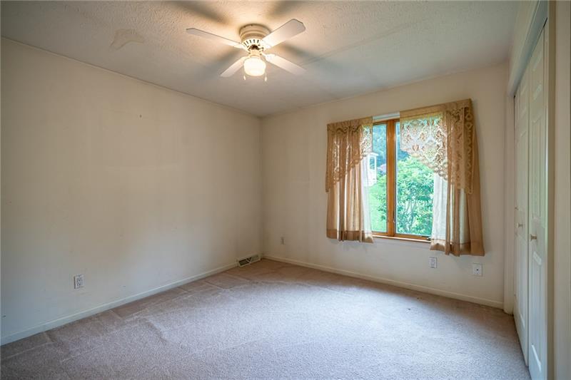 2611 Lah Road Gibsonia, PA 15044 - Photo 13 of 25 Gallery Image 13