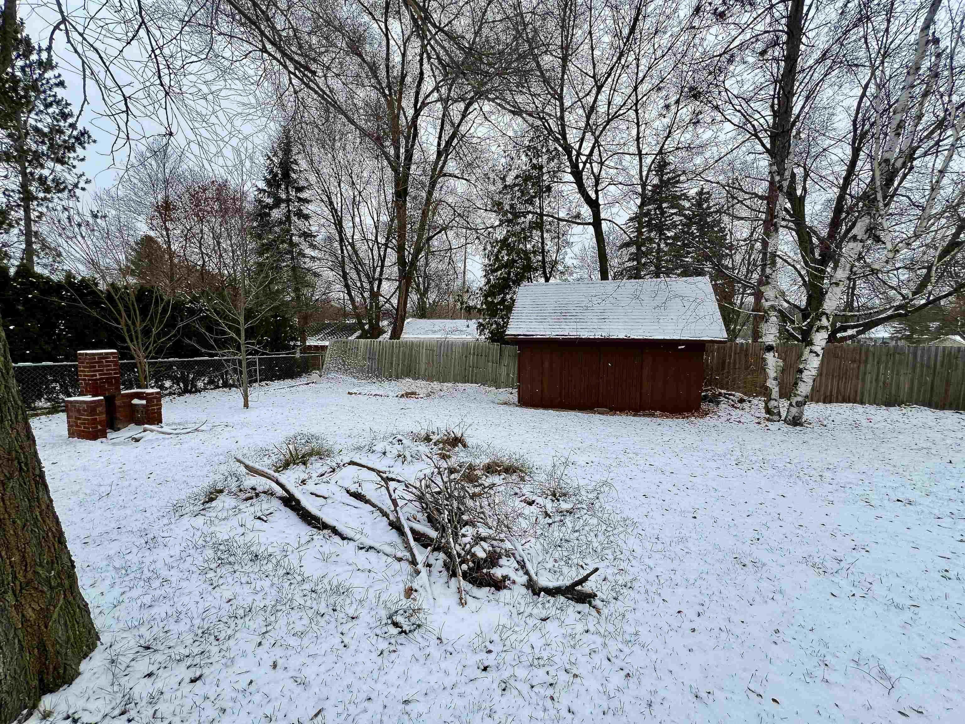 308 John R Street Clare, MI 48617 - Photo 30 of 32 1917869-9fd0d62b-2dbc-4479-b692-6ff6c7febea9.JPG