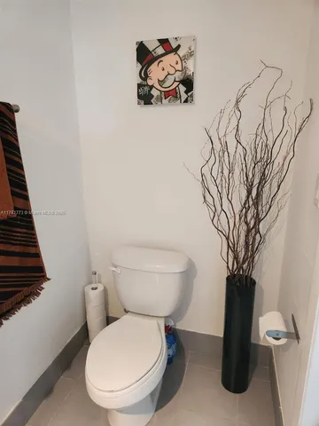 $740,000 | 92 Southwest 3rd Street, Unit 4410, Miami, FL 33130