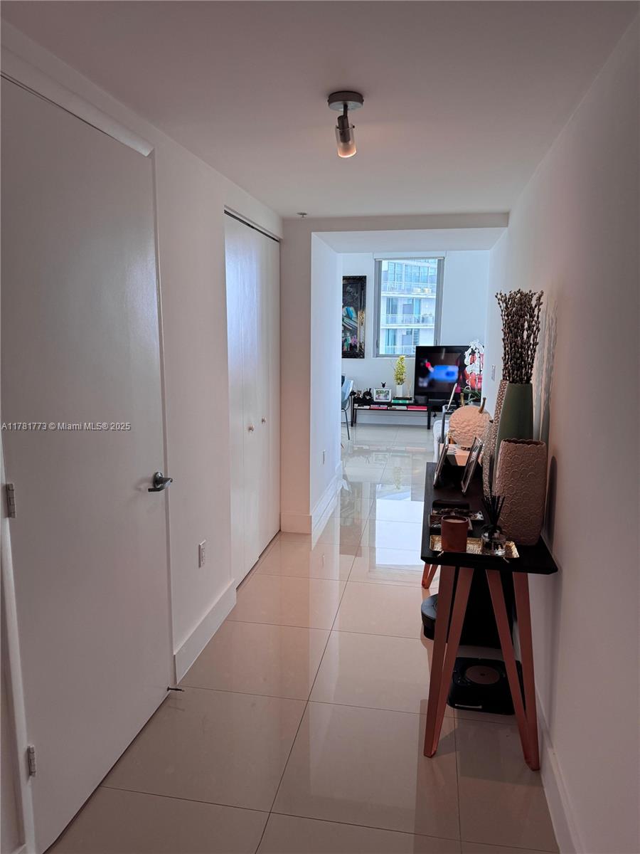 92 Southwest 3rd Street, Unit 4410 Miami, FL 33130 - Photo 16 of 26