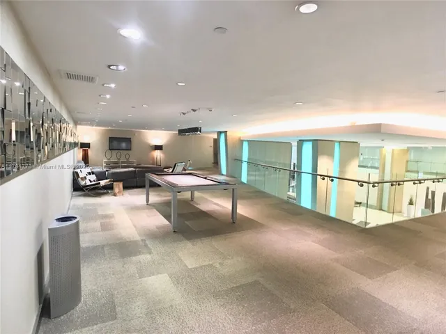 $740,000 | 92 Southwest 3rd Street, Unit 4410, Miami, FL 33130