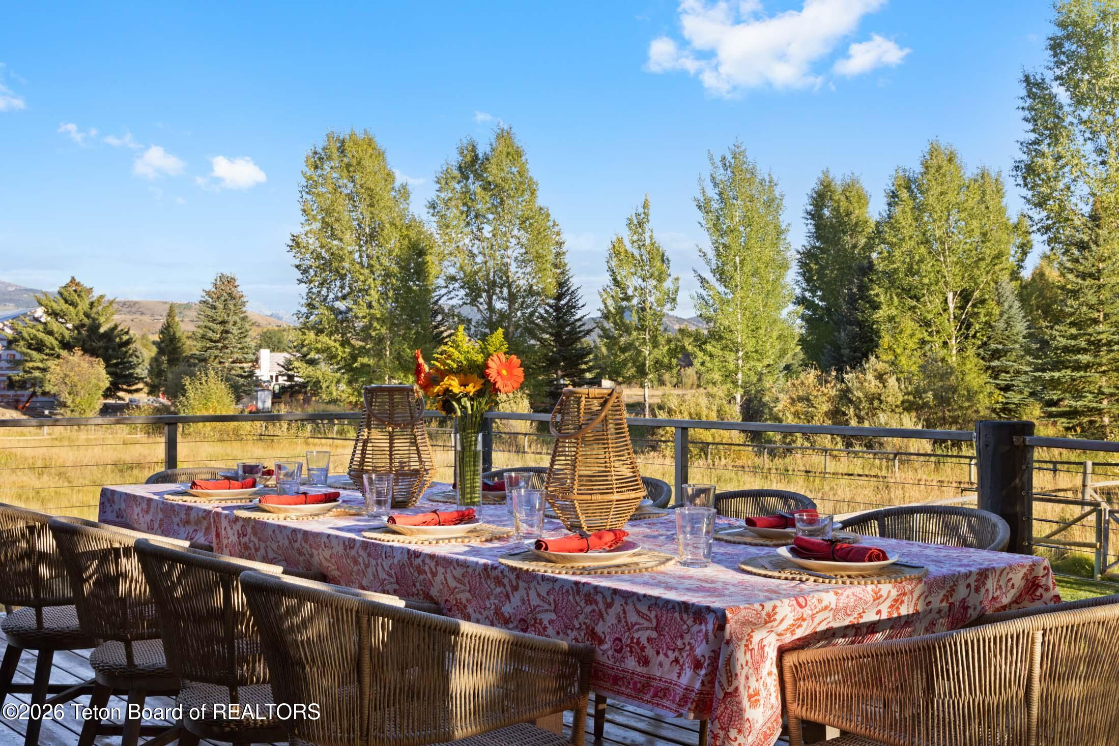 4800 Nethercott Lane Wilson, WY 83014 - Photo 14 of 71 4800-nethercott-wilson-wy-real-estate-28
