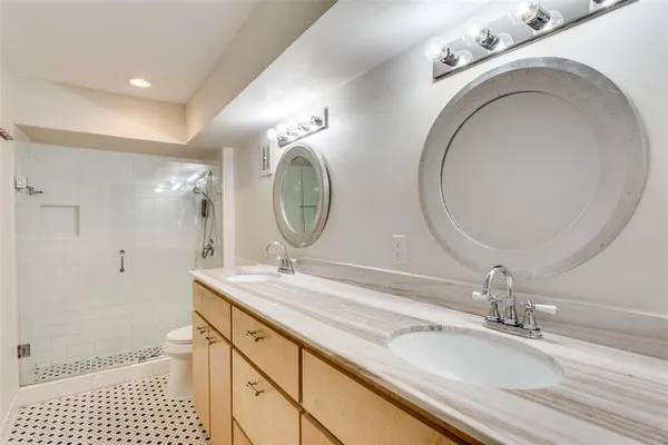 $235,000 | 2301 Ridgmar Plaza, Unit 17, Fort Worth, TX 76116