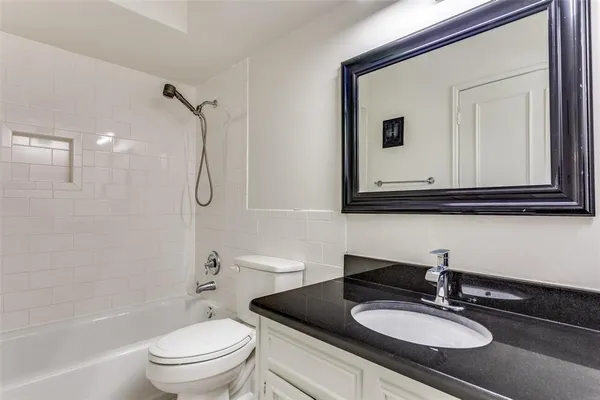 $235,000 | 2301 Ridgmar Plaza, Unit 17, Fort Worth, TX 76116