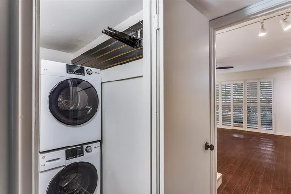 $235,000 | 2301 Ridgmar Plaza, Unit 17, Fort Worth, TX 76116