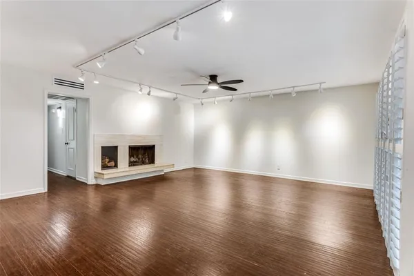 $235,000 | 2301 Ridgmar Plaza, Unit 17, Fort Worth, TX 76116