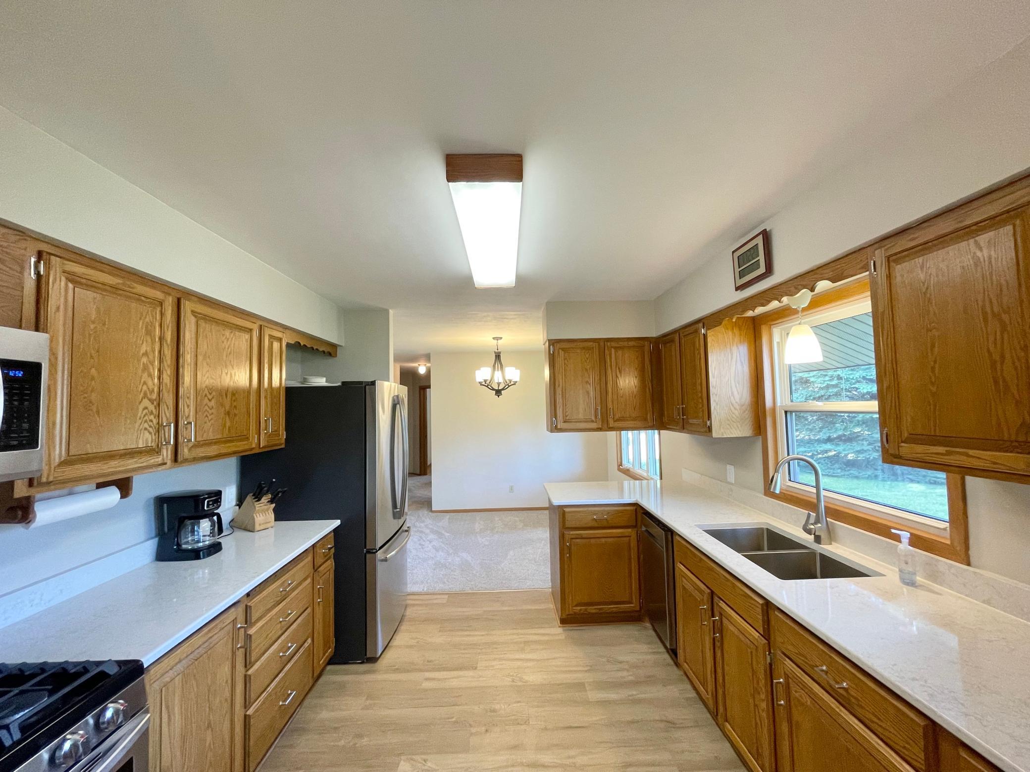 403 South Paffrath Avenue Springfield, MN 56087 - Photo 13 of 63