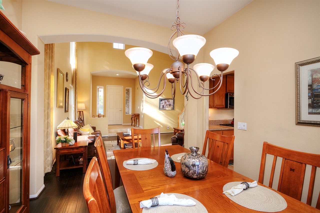 2873 Rancho Rio Chico Carlsbad, CA 92009 - Photo 3 of 25