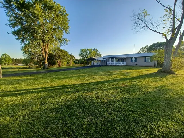 $1,950 | 1251 Highway 59, Fair Play, SC 29643