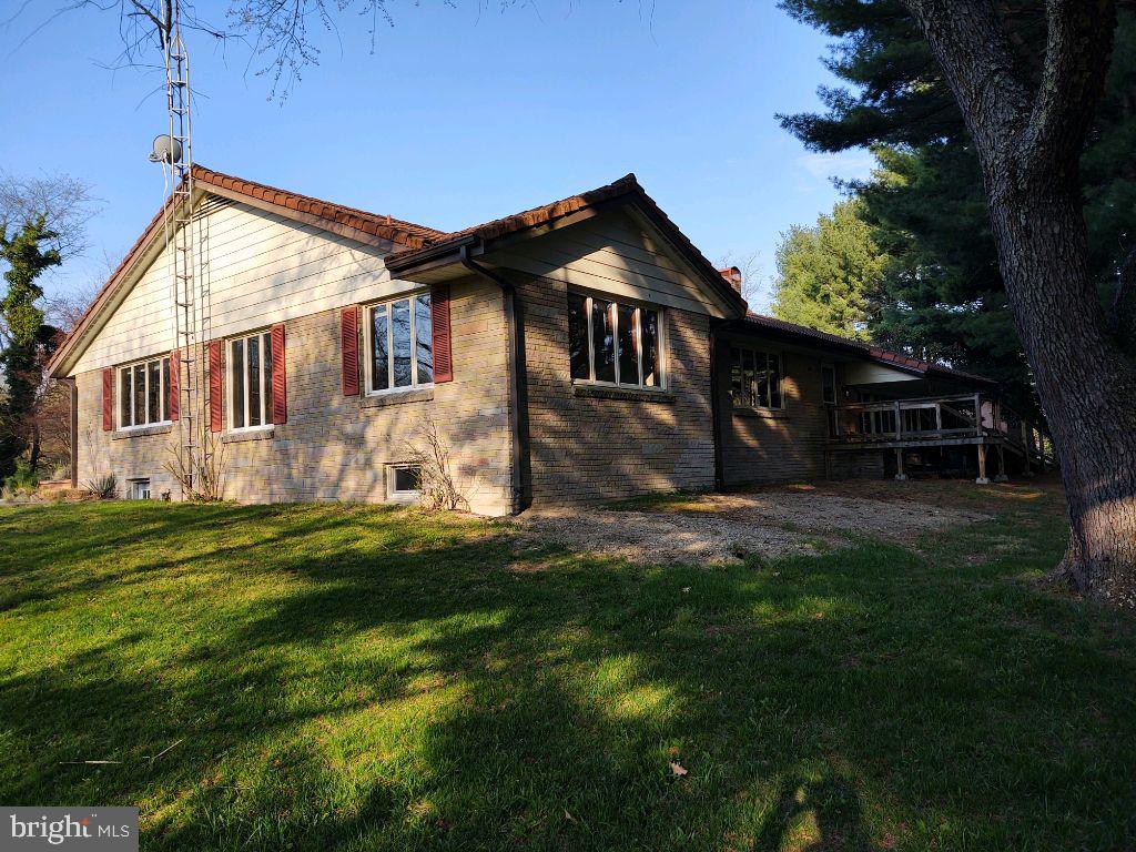 3145 Spring Road Carlisle, PA 17013 - Photo 2 of 62 Gallery Image 2