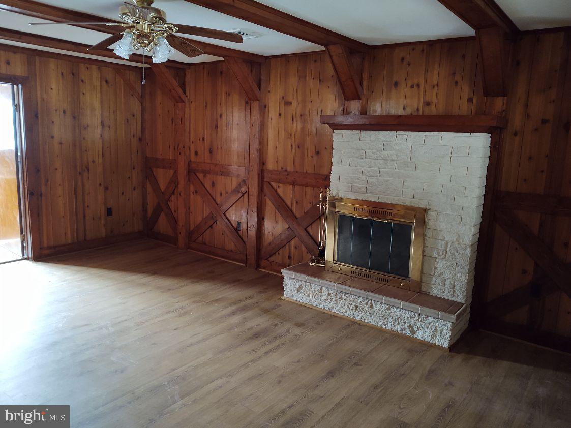 3145 Spring Road Carlisle, PA 17013 - Photo 28 of 62 family room