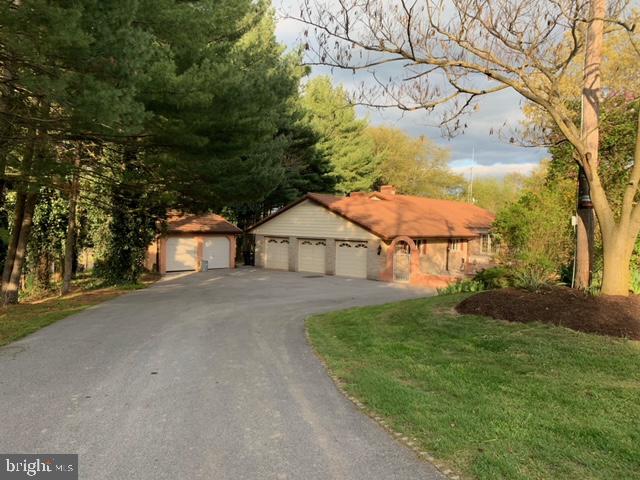 3145 Spring Road Carlisle, PA 17013 - Photo 7 of 62 Gallery Image 7
