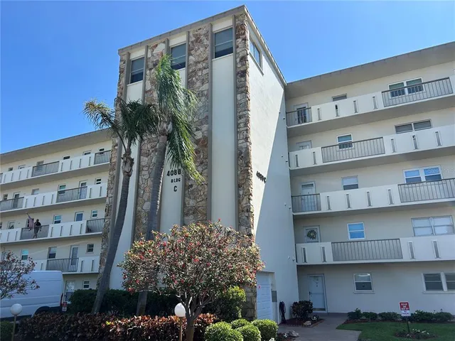 $1,645 | 4080 Ironwood Circle, Unit 306C, Bradenton, FL 34209
