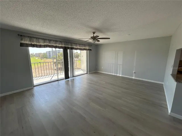 $1,645 | 4080 Ironwood Circle, Unit 306C, Bradenton, FL 34209
