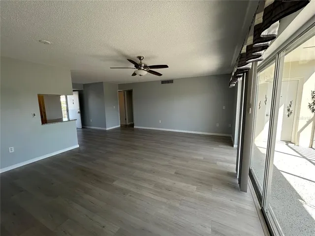 $1,645 | 4080 Ironwood Circle, Unit 306C, Bradenton, FL 34209