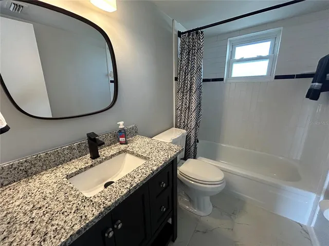 $1,645 | 4080 Ironwood Circle, Unit 306C, Bradenton, FL 34209