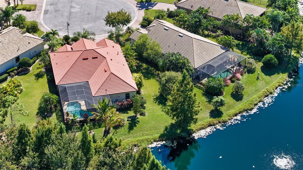 8057 Rio Bella Place Bradenton, FL 34201 - Photo 37 of 71