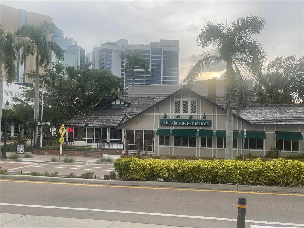 8057 Rio Bella Place Bradenton, FL 34201 - Photo 66 of 71