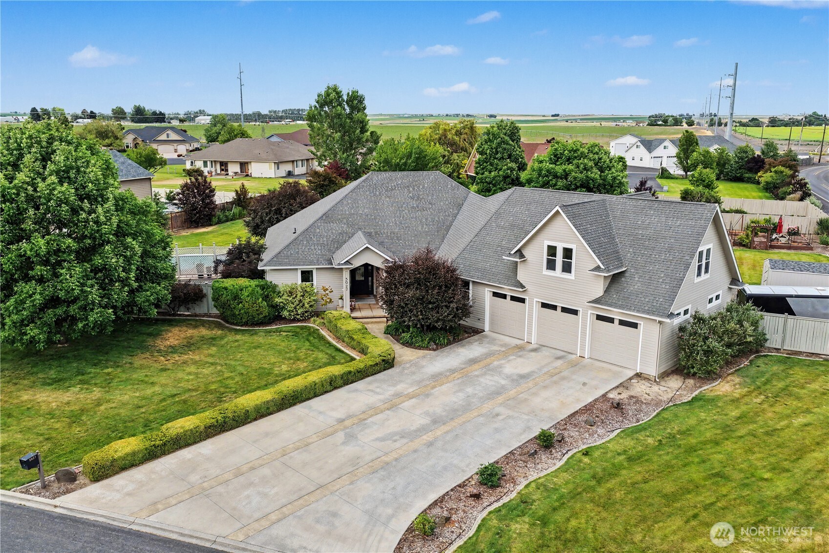 5027 Rd K.8 Northeast Moses Lake, WA 98837 - Photo 1 of 39