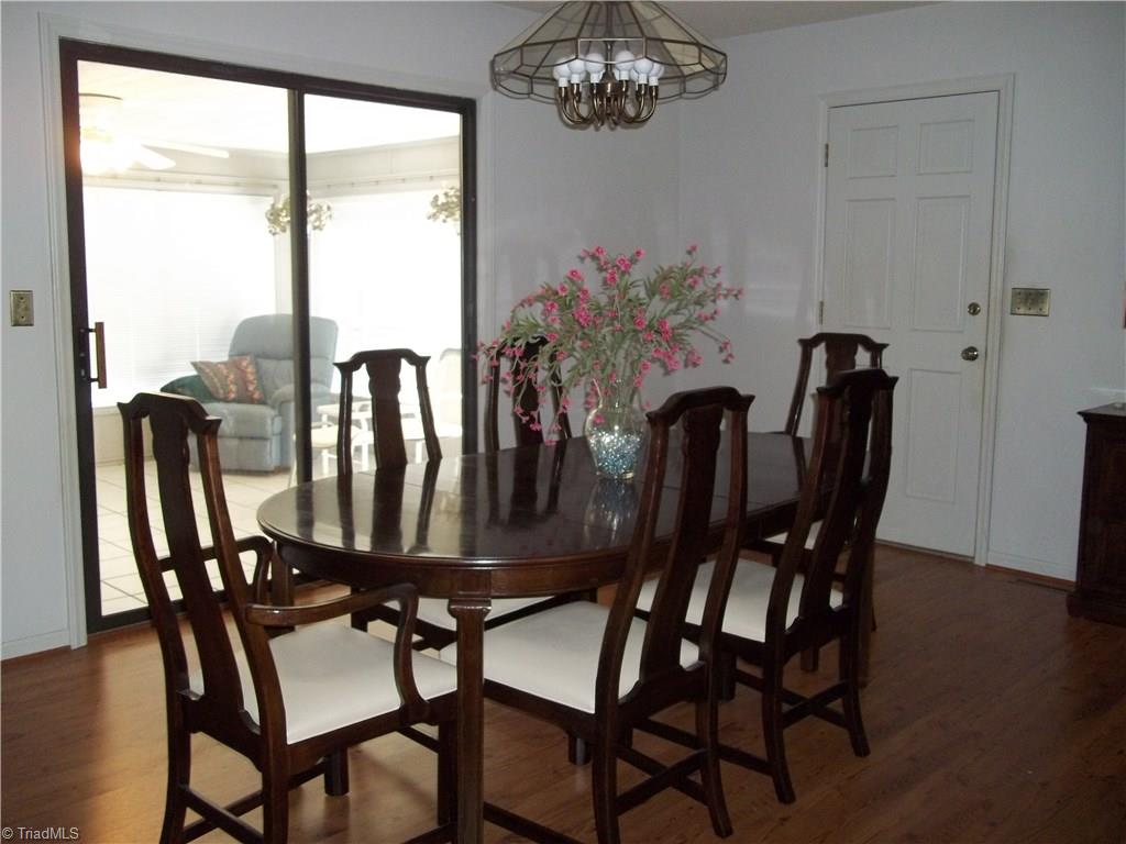 556 Pinewood Road Asheboro, NC 27205 - Photo 11 of 29 Dining Room