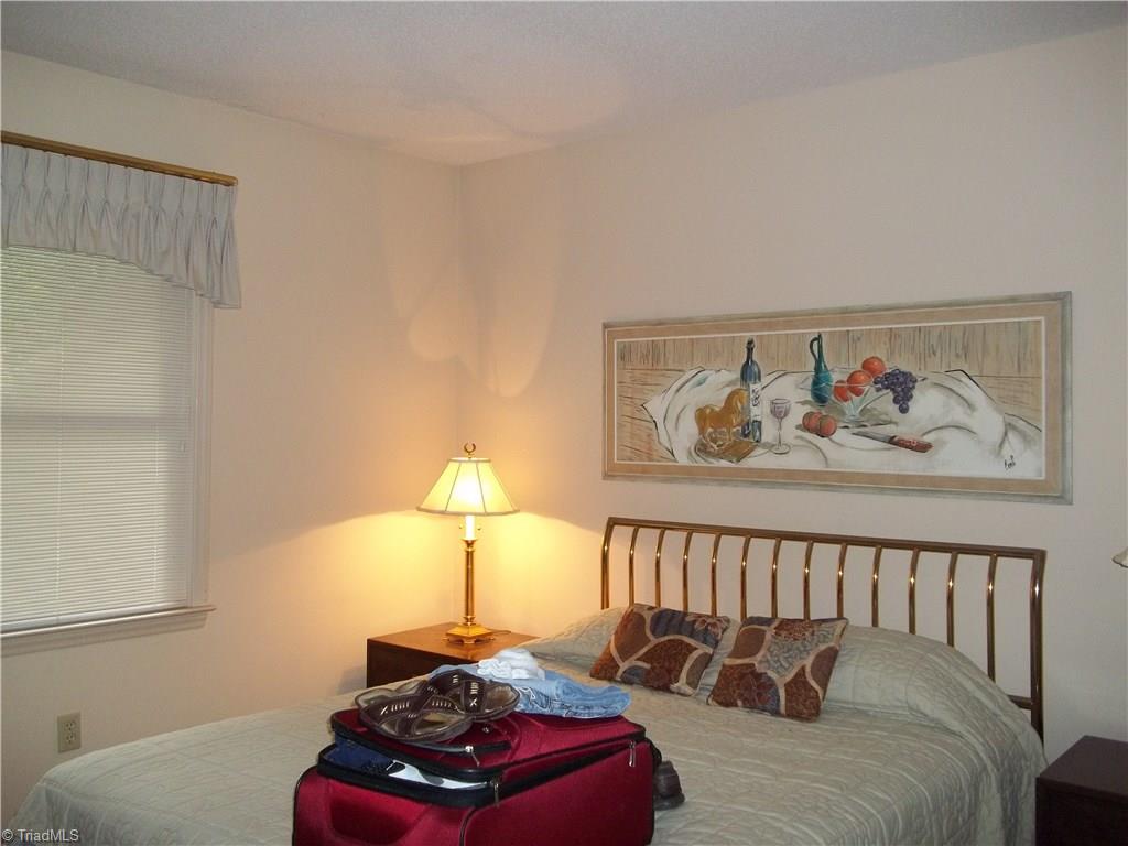 556 Pinewood Road Asheboro, NC 27205 - Photo 19 of 29 2nd Bedroom