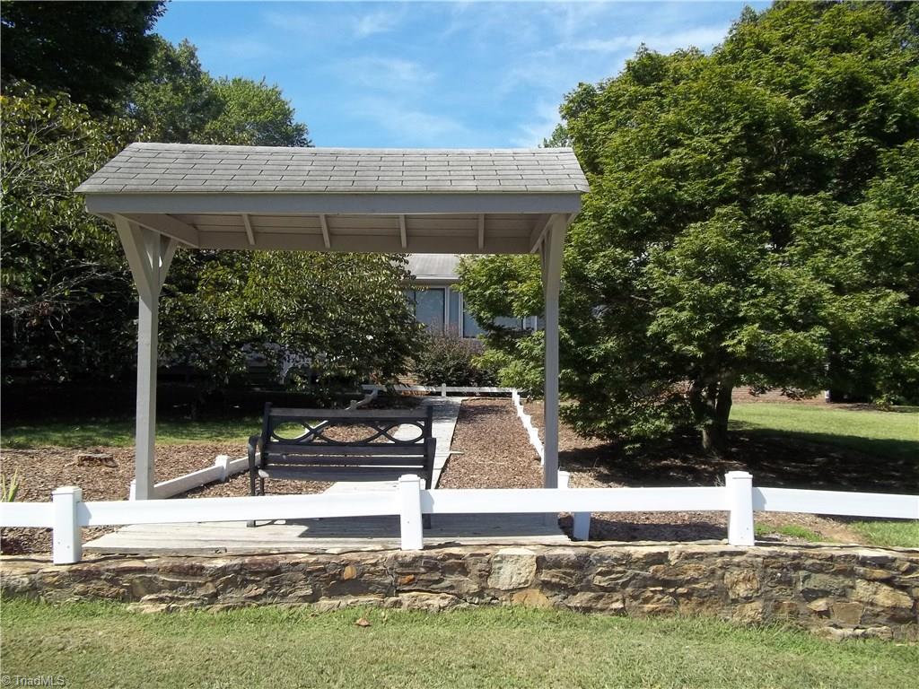 556 Pinewood Road Asheboro, NC 27205 - Photo 8 of 29 Backyard