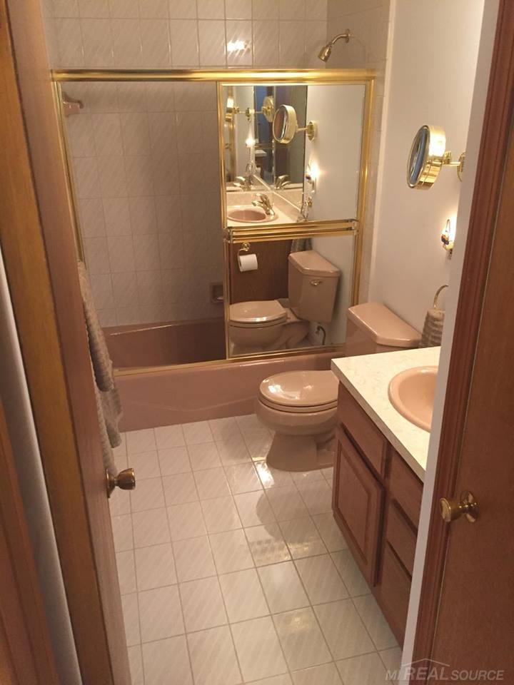 46141 Edgewater Street Chesterfield, MI 48047 - Photo 16 of 21