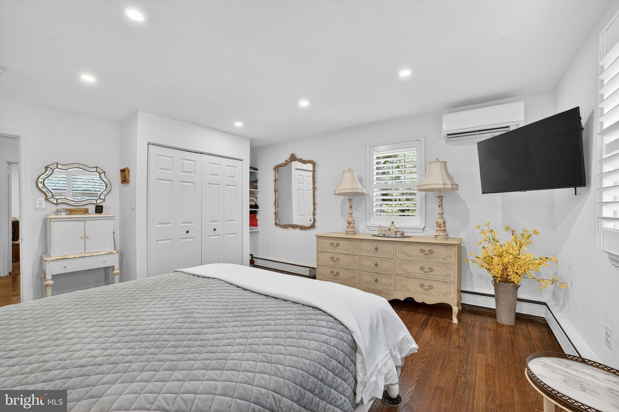 305 Irish Road Berwyn, PA 19312 - Photo 19 of 34 a bedroom with a bed and a flat screen tv
