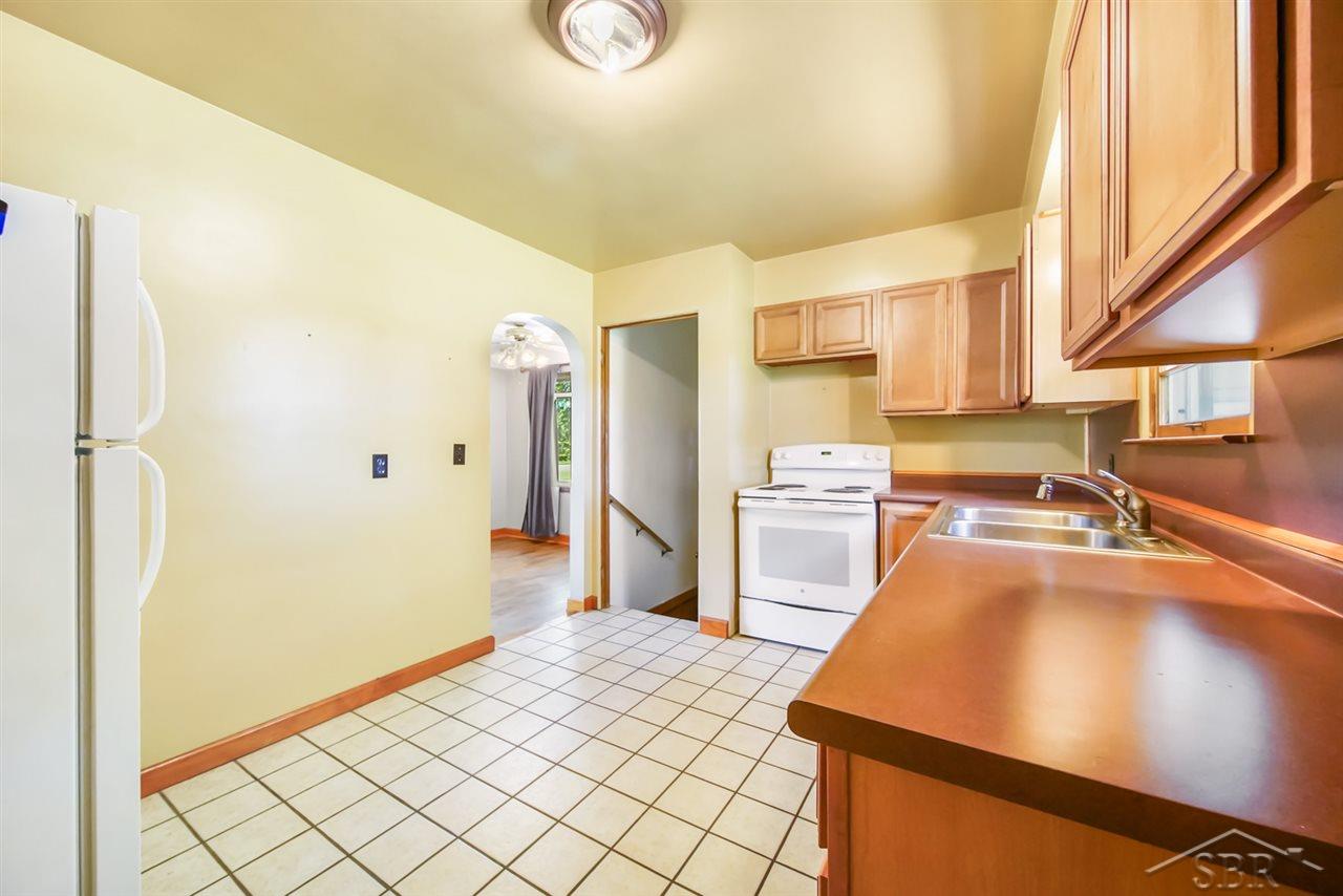 1390 North Center Road Saginaw, MI 48638 - Photo 9 of 25 31382830-8.JPG