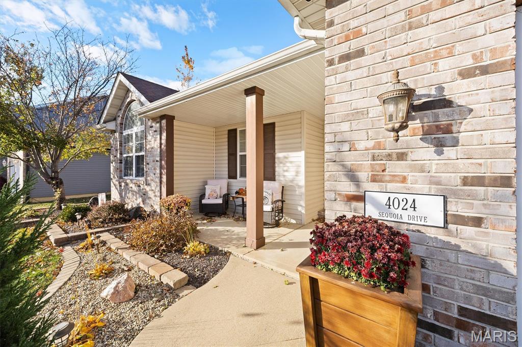 4024 Sequoia Drive Edwardsville, IL 62025 - Photo 2 of 42