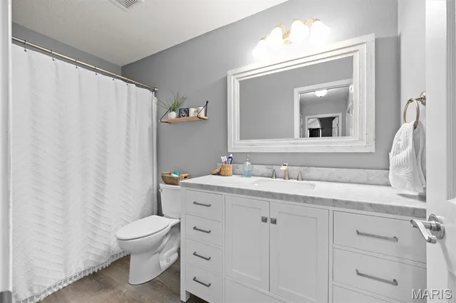 $389,900 | 4024 Sequoia Drive, Edwardsville, IL 62025