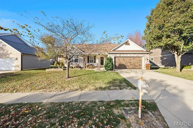 $389,900 | 4024 Sequoia Drive, Edwardsville, IL 62025