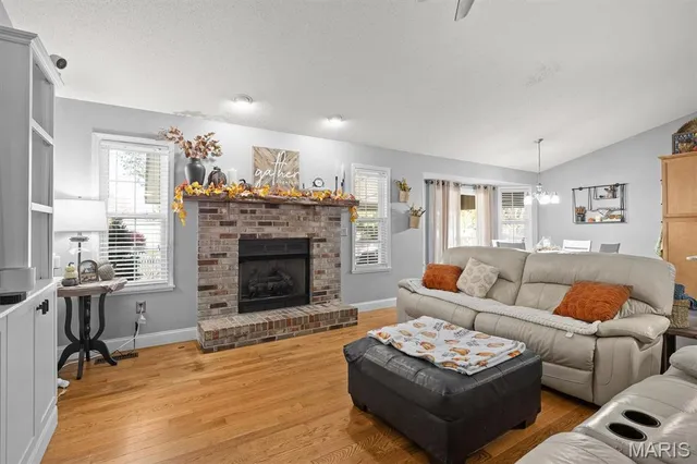 $389,900 | 4024 Sequoia Drive, Edwardsville, IL 62025