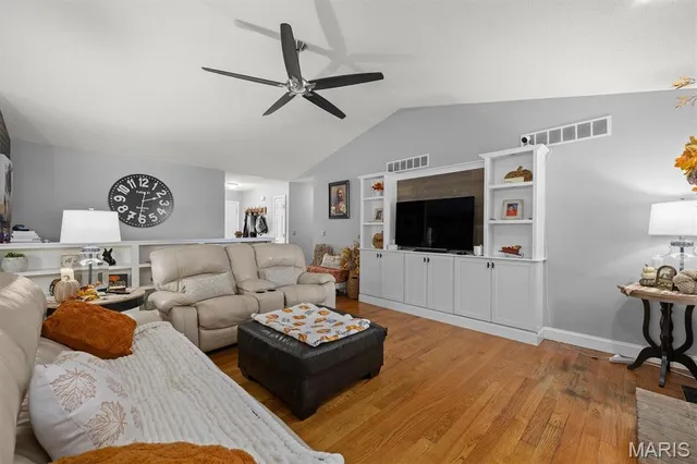 $389,900 | 4024 Sequoia Drive, Edwardsville, IL 62025