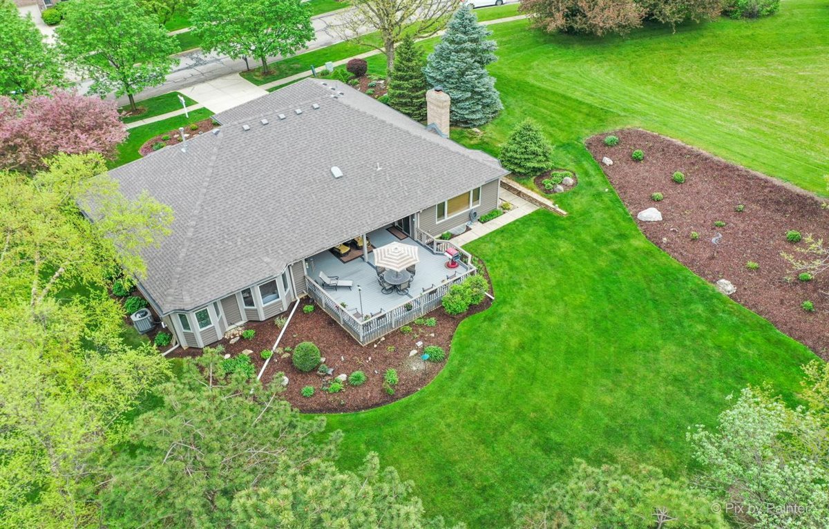 724 Ridgelawn Trail Batavia, IL 60510 - Photo 29 of 32 an aerial view of a house with backyard