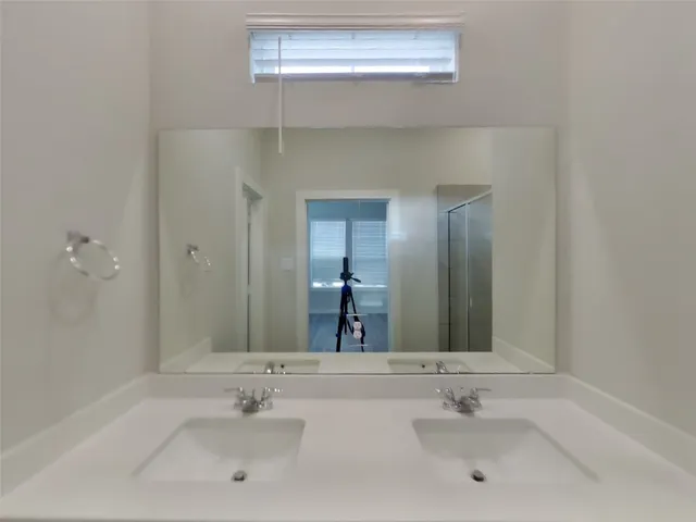 $2,609 | 9835 Willow Creek, Unit 520, Tomball, TX 77375