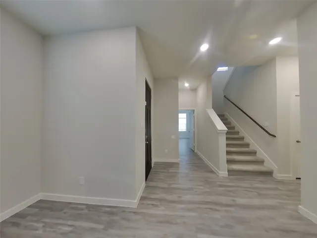 $2,609 | 9835 Willow Creek, Unit 520, Tomball, TX 77375