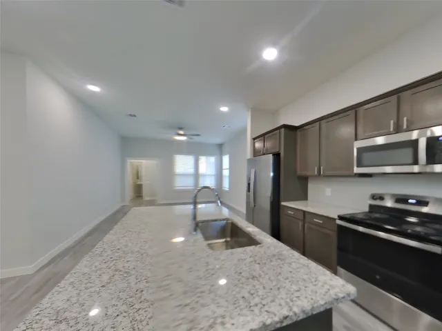 $2,609 | 9835 Willow Creek, Unit 520, Tomball, TX 77375