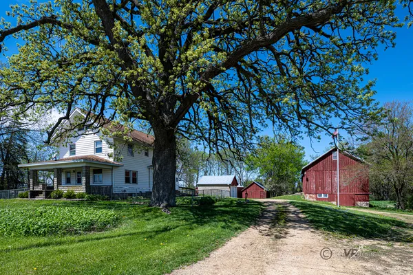 $349,900 | 6844 Highway 20, Freeport, IL 61032