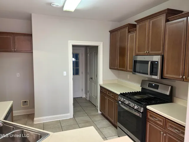 $2,395 | 3069 Roseleigh Drive, Southaven, MS 38672