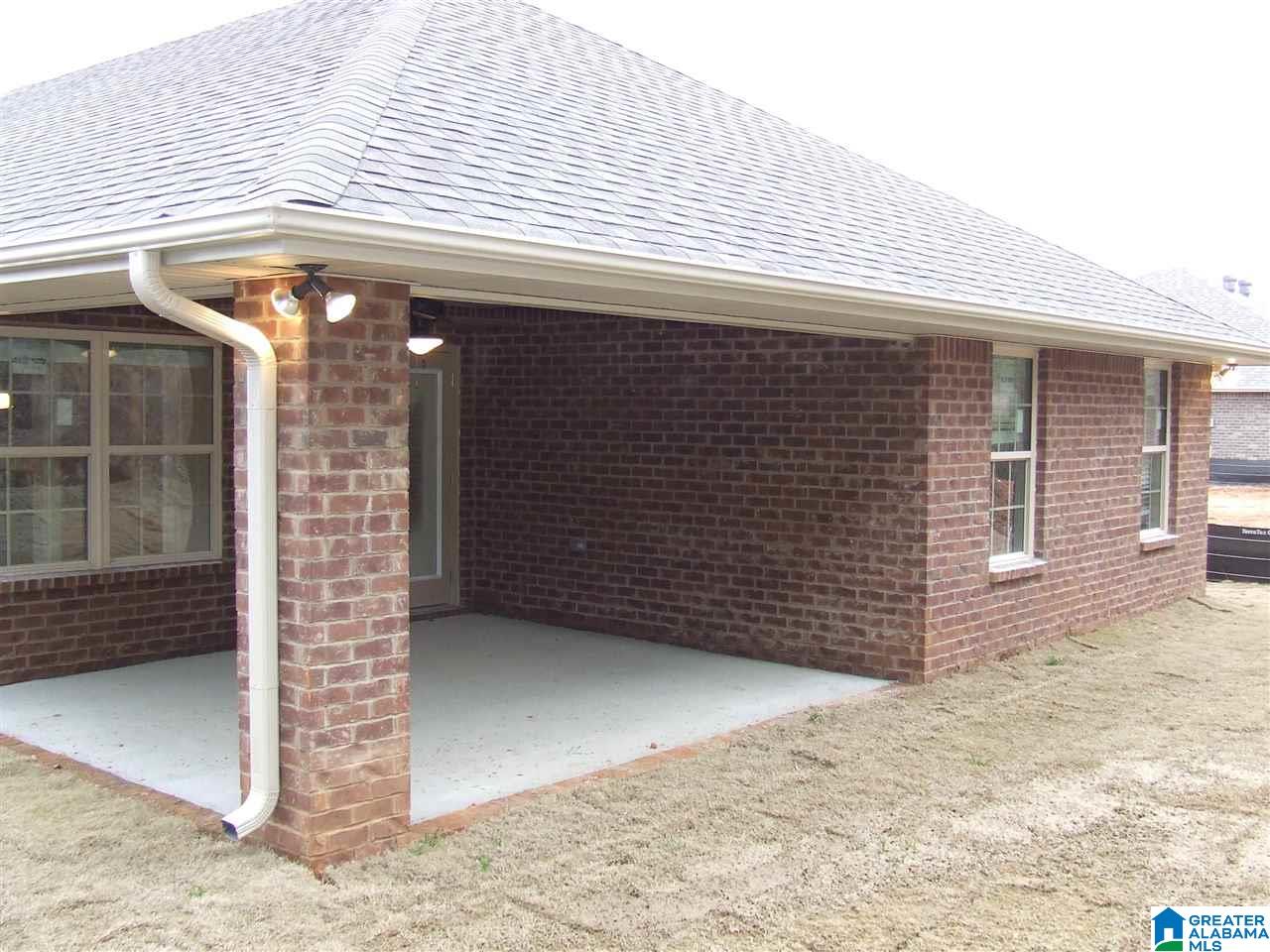 348 Vincent Street Alabaster, AL 35007 - Photo 5 of 34