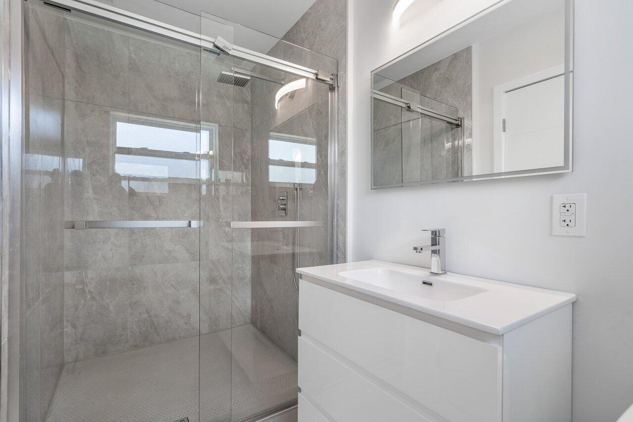 46 Southwest 9th Avenue Boca Raton, FL 33486 - Photo 23 of 41 023-46Southwest9thAvenue-BocaRaton-FL-33